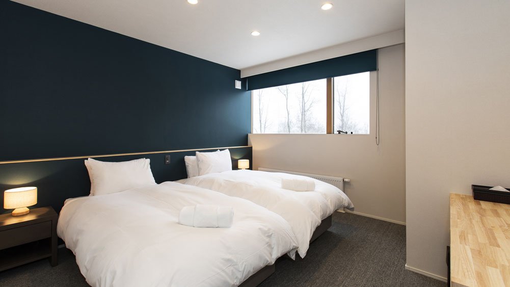 Aoyama Lodge - Guest bedroom preview